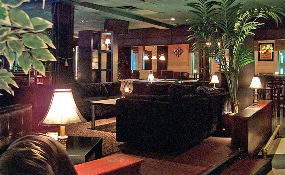 Ambassador Hotel 萨德伯里 外观 照片