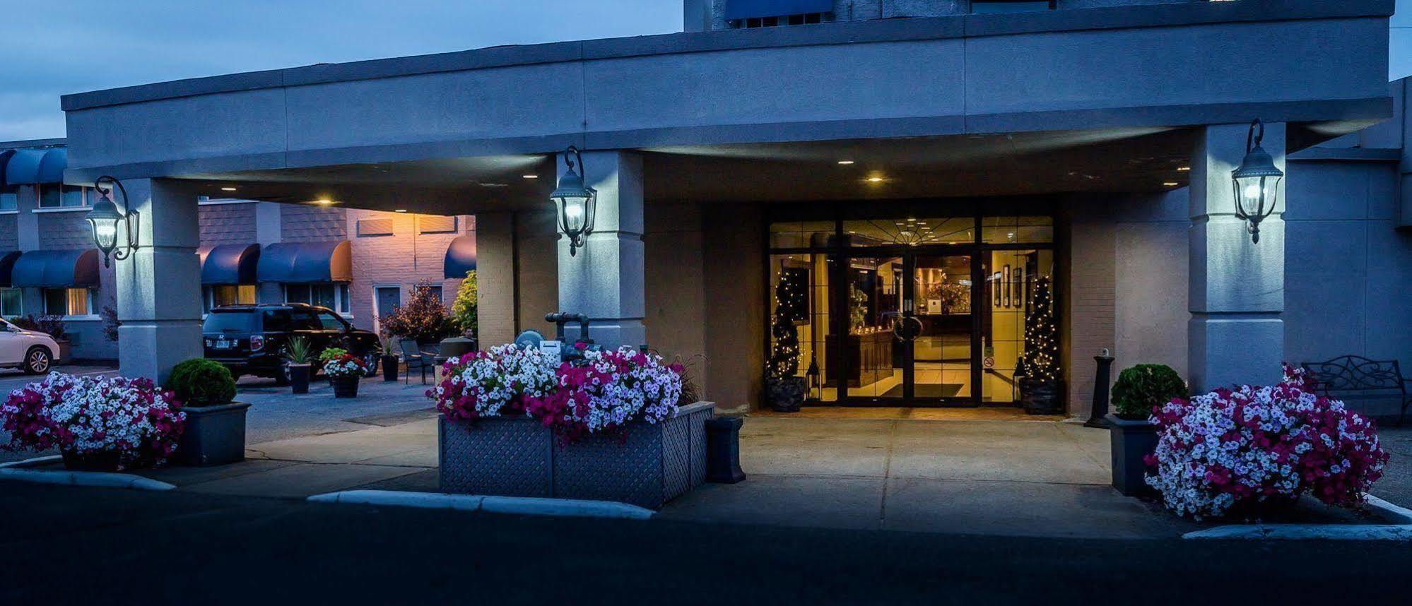 Ambassador Hotel 萨德伯里 外观 照片